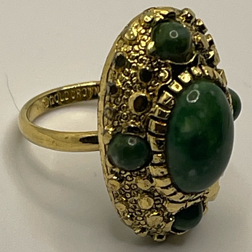 Elegant Green Stone Ring